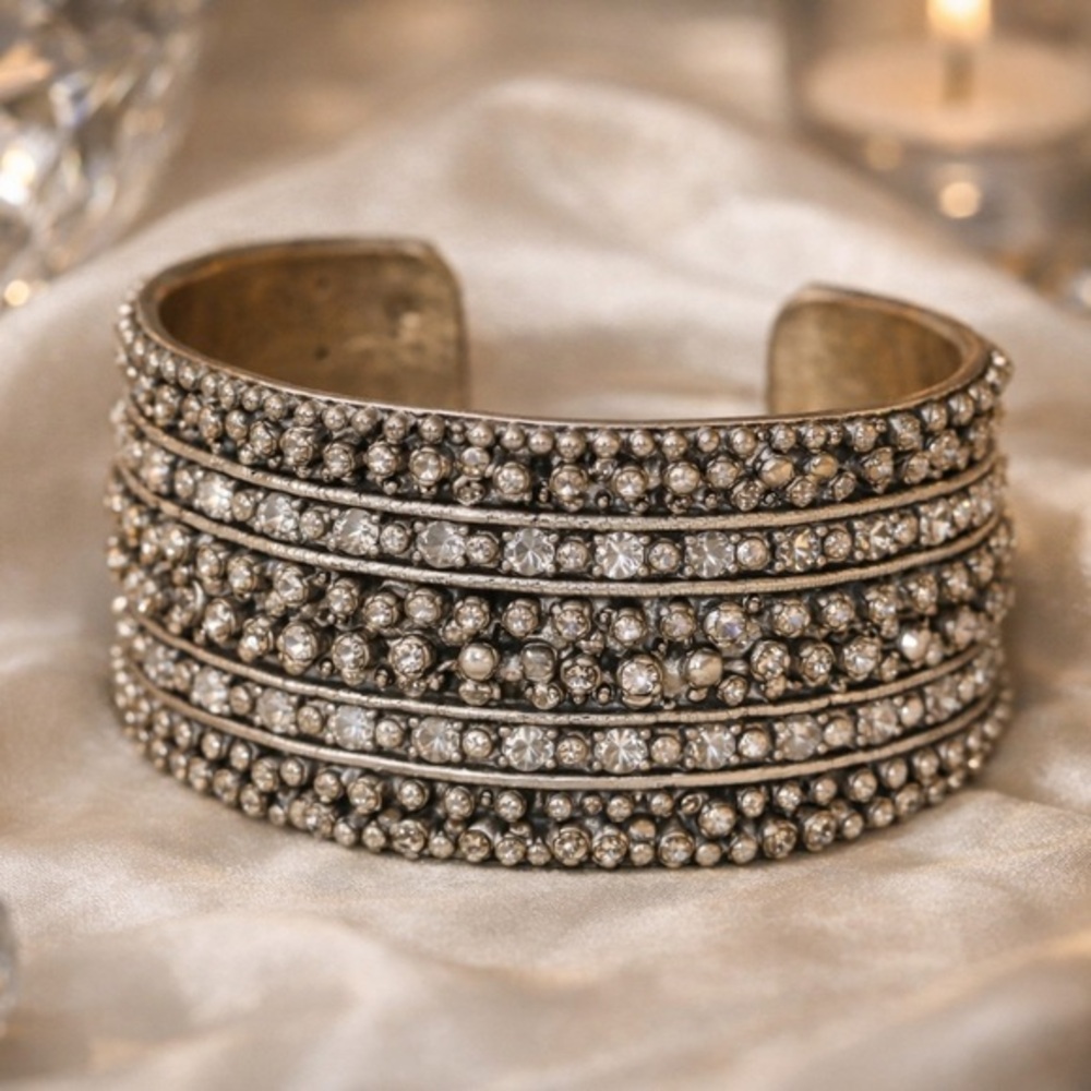 Vintage Silver Tone Marcasite Style Rhinestone Wide Cuff Statement Bracelet 🩶